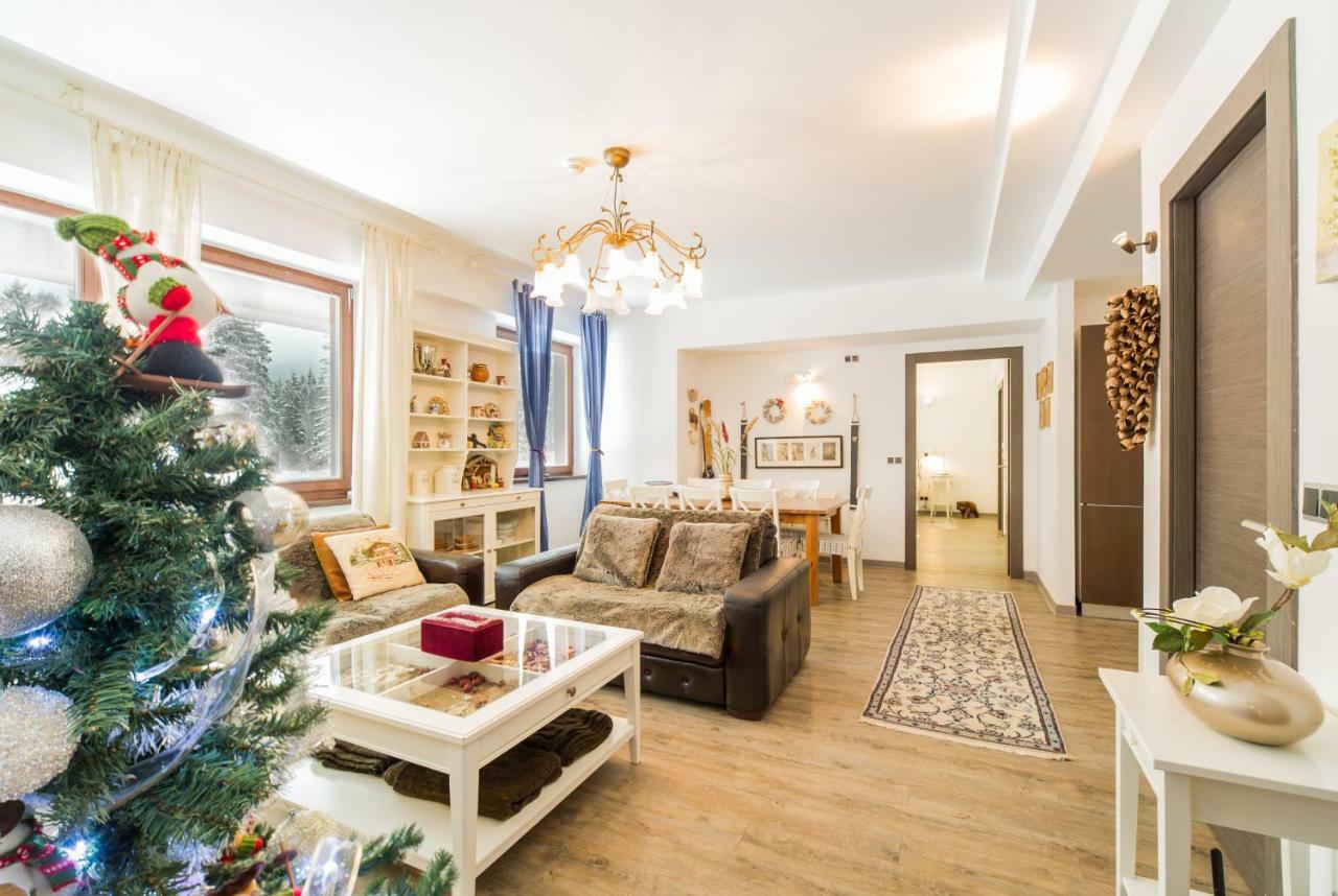 Charming 3-Bedroom Apartment Brassópojána Kültér fotó