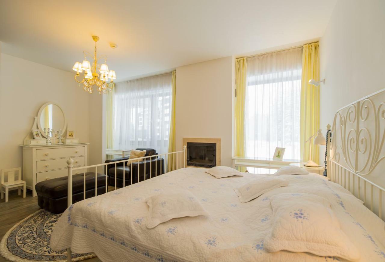 Charming 3-Bedroom Apartment Brassópojána Kültér fotó