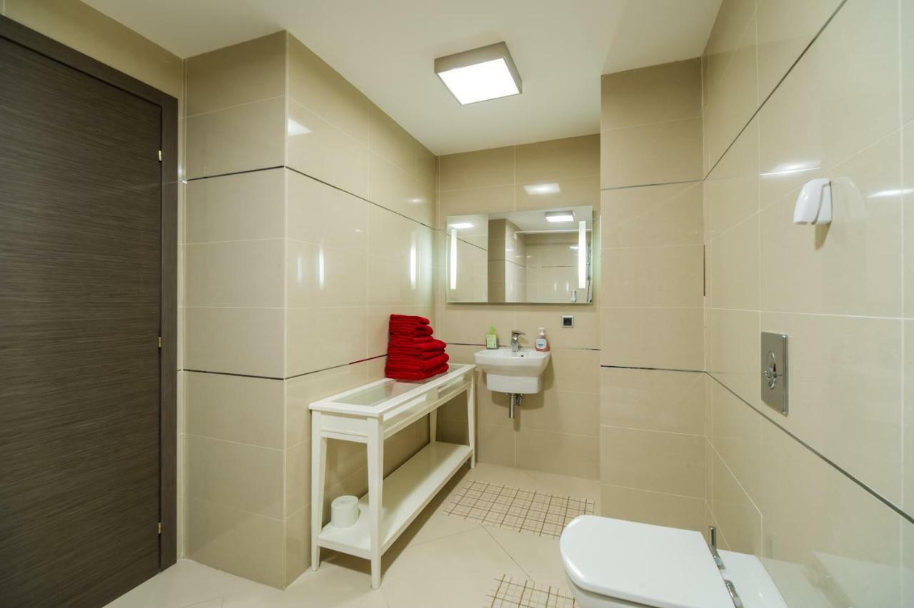 Charming 3-Bedroom Apartment Brassópojána Kültér fotó