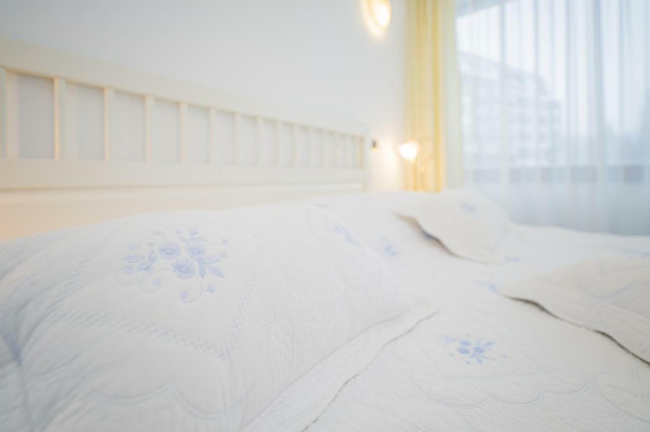 Charming 3-Bedroom Apartment Brassópojána Kültér fotó