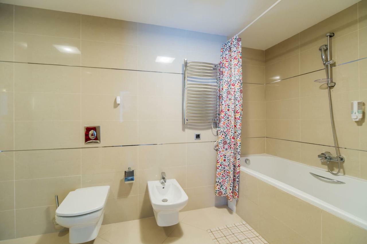 Charming 3-Bedroom Apartment Brassópojána Kültér fotó